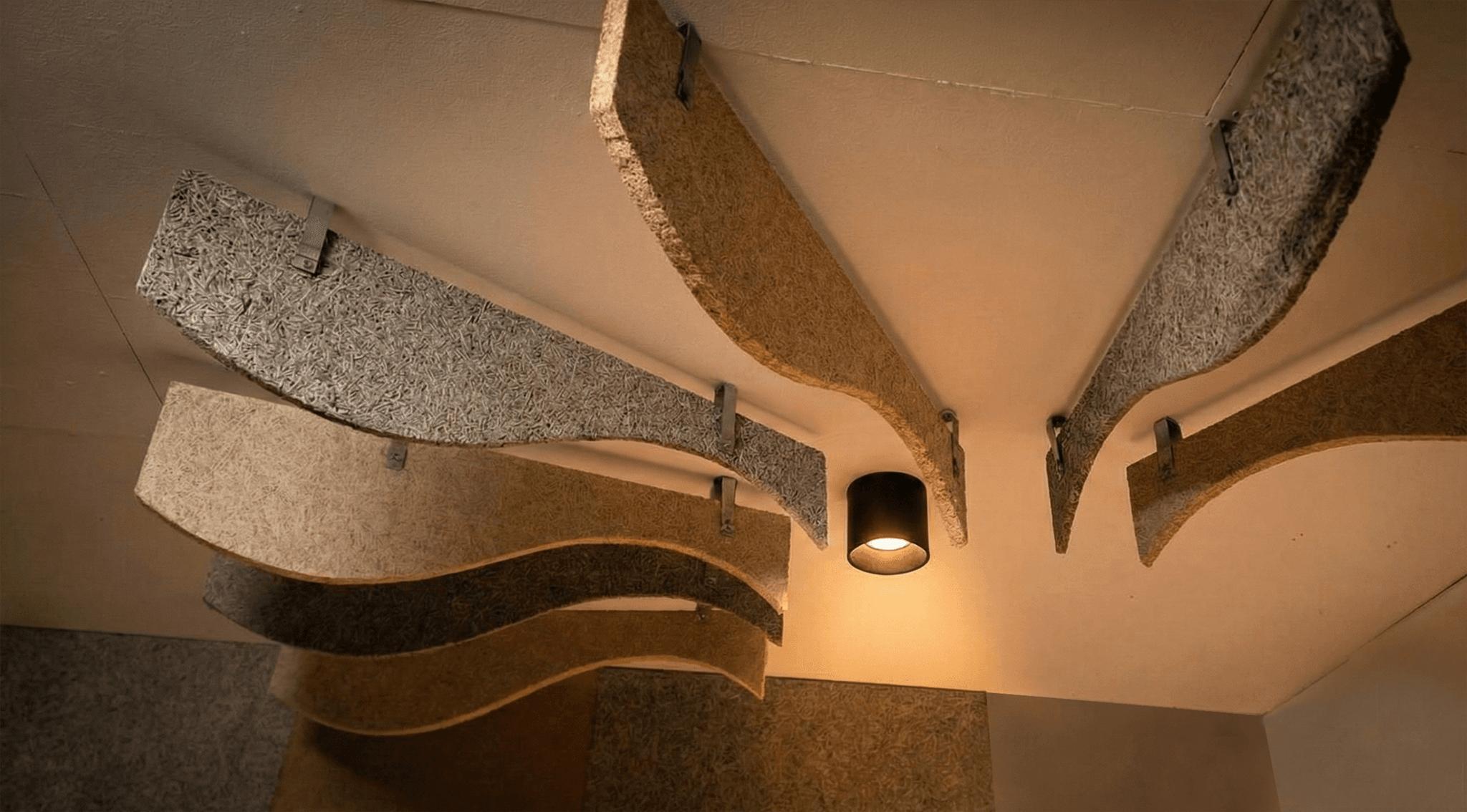 20250415萊諾吸音板官網 首頁.png